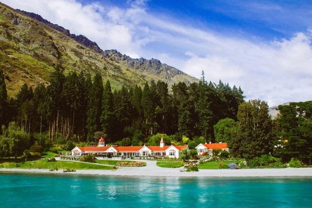 从瑞士游客事件,看职场中的情和理