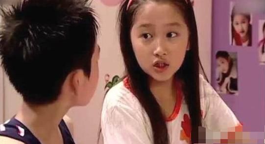 关晓彤居然出演过《家有儿女》,这部戏原来还