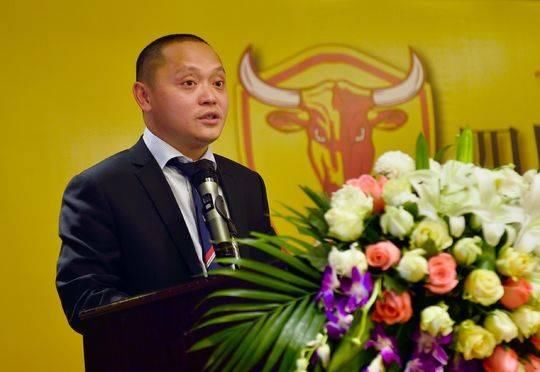 目标:冲超 中乙新军四川九牛亮相