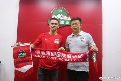 官方:北京人和外援伊沃回归加盟河南建业