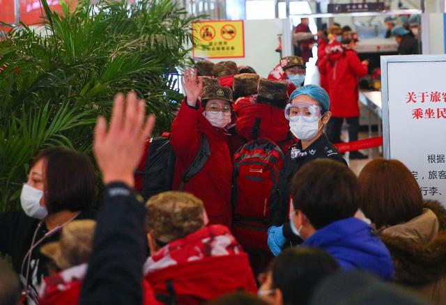辽宁省第二批对口支援湖北襄阳医疗队出征(图3) 辽宁省第二批对口支援湖北襄阳医疗队出征(图3)
