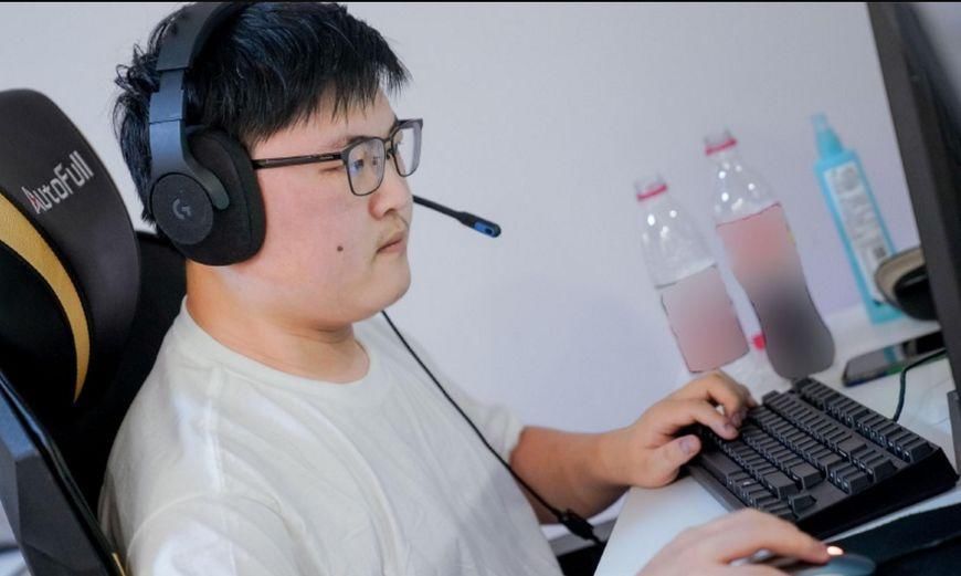 职业选手强大的秘密,键盘摆放竟然都有讲究,菜