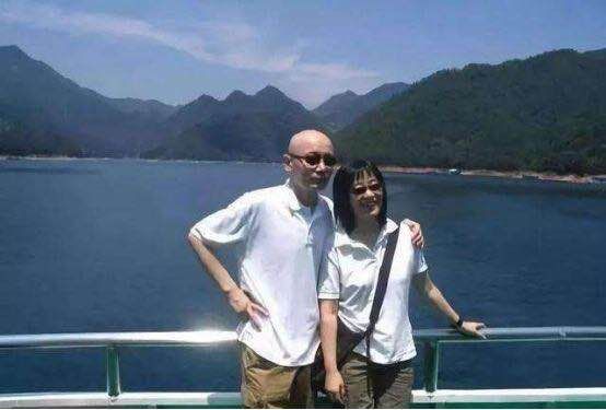 崔永元怼冯小刚,为什么不怼葛优?原因很简单: