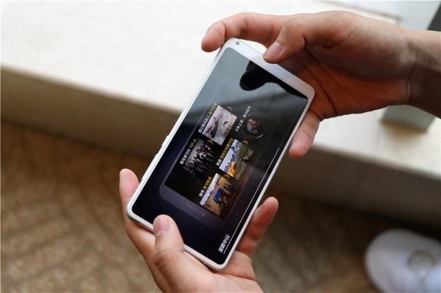 相机媲美三星S9Plus,小米最强拍照旗舰发布:够