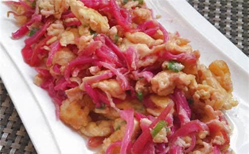 女子吃火龙果吃出条蛇!这些关于火龙果的冷知