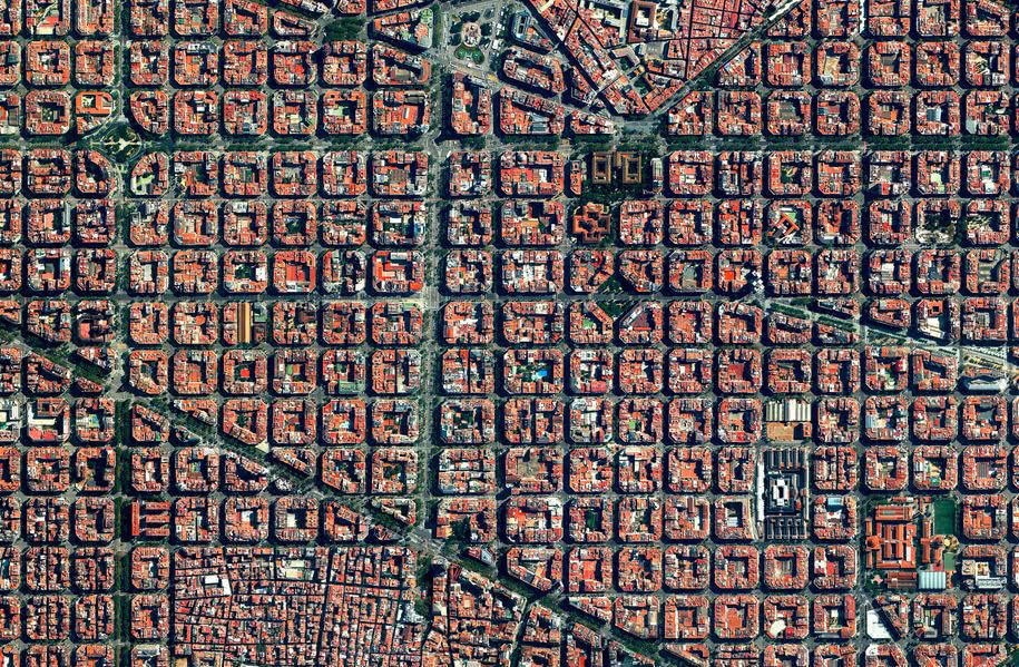 西班牙巴塞罗那,城市与伟大建筑师安东尼奥·高迪的名字紧密相连