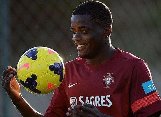 现役足坛最强后腰top10:英超MVP居首,皇马巴