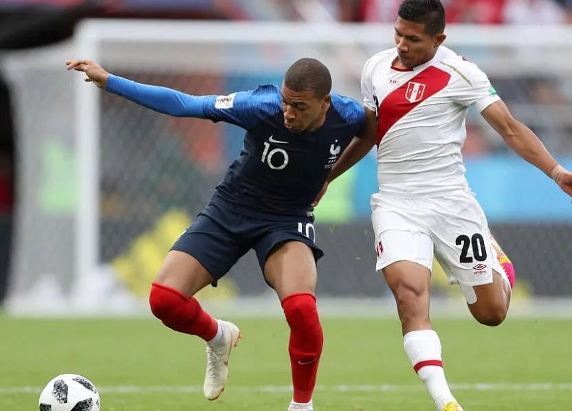 对于法国跟乌拉圭比赛中姆巴佩的假摔,你怎么