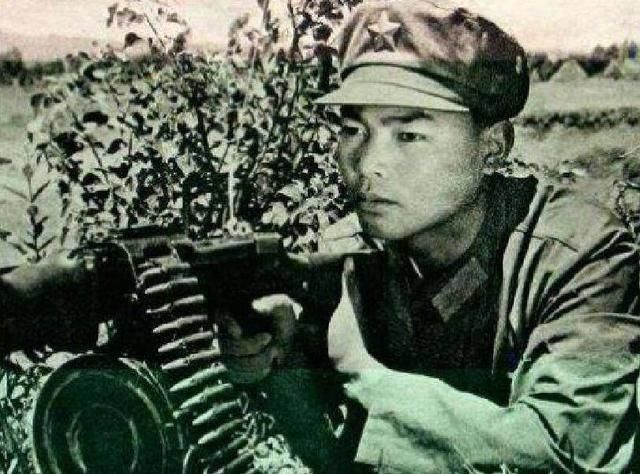 八路军神枪手,晚年看抗日神剧气的破口大骂!