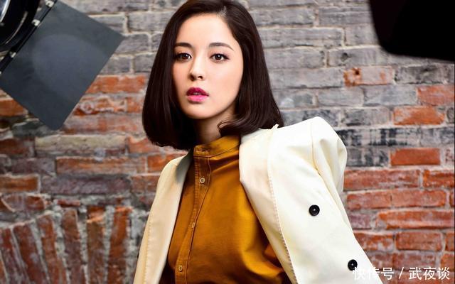 黑粉可怕!蔡徐坤被激光笔射眼睛,王俊凯高速上