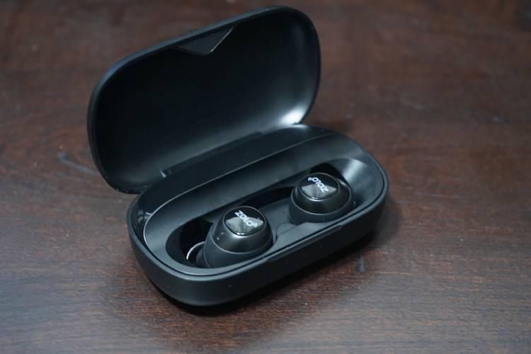 现在的分体式无线耳机都是垃圾,苹果也不例外