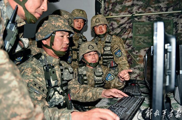 解放军蓝军部队迷彩曝光 酷似美军