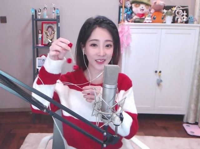 最新一期快乐大本营剧照曝光,冯提莫最大牌的