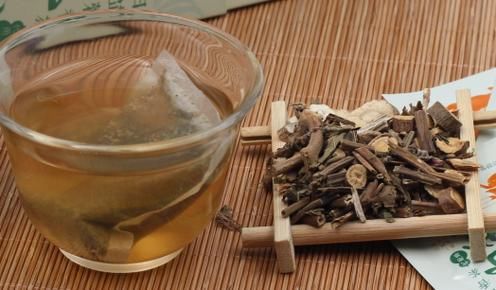 鼻子像水龙头流不停,教你2招,鼻炎、鼻涕、喷