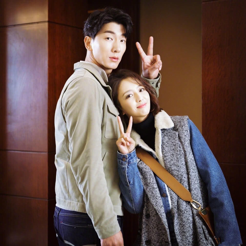 佟丽娅与男模张亮搭档扮演单身女青年,片场戏份曝光,网友:这事陈思诚