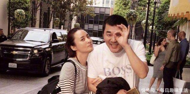 蒋勤勤二胎产子,陈建斌发文晒娃正面照,网友却