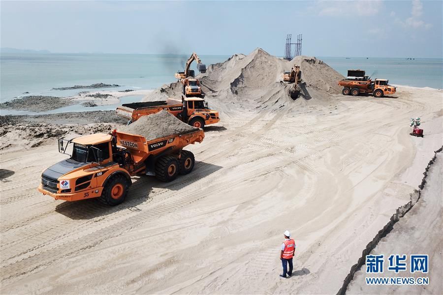 皇京港项目上的中国工程师