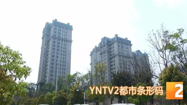 昆明两万多个划线停车位,经授权收费的不到一