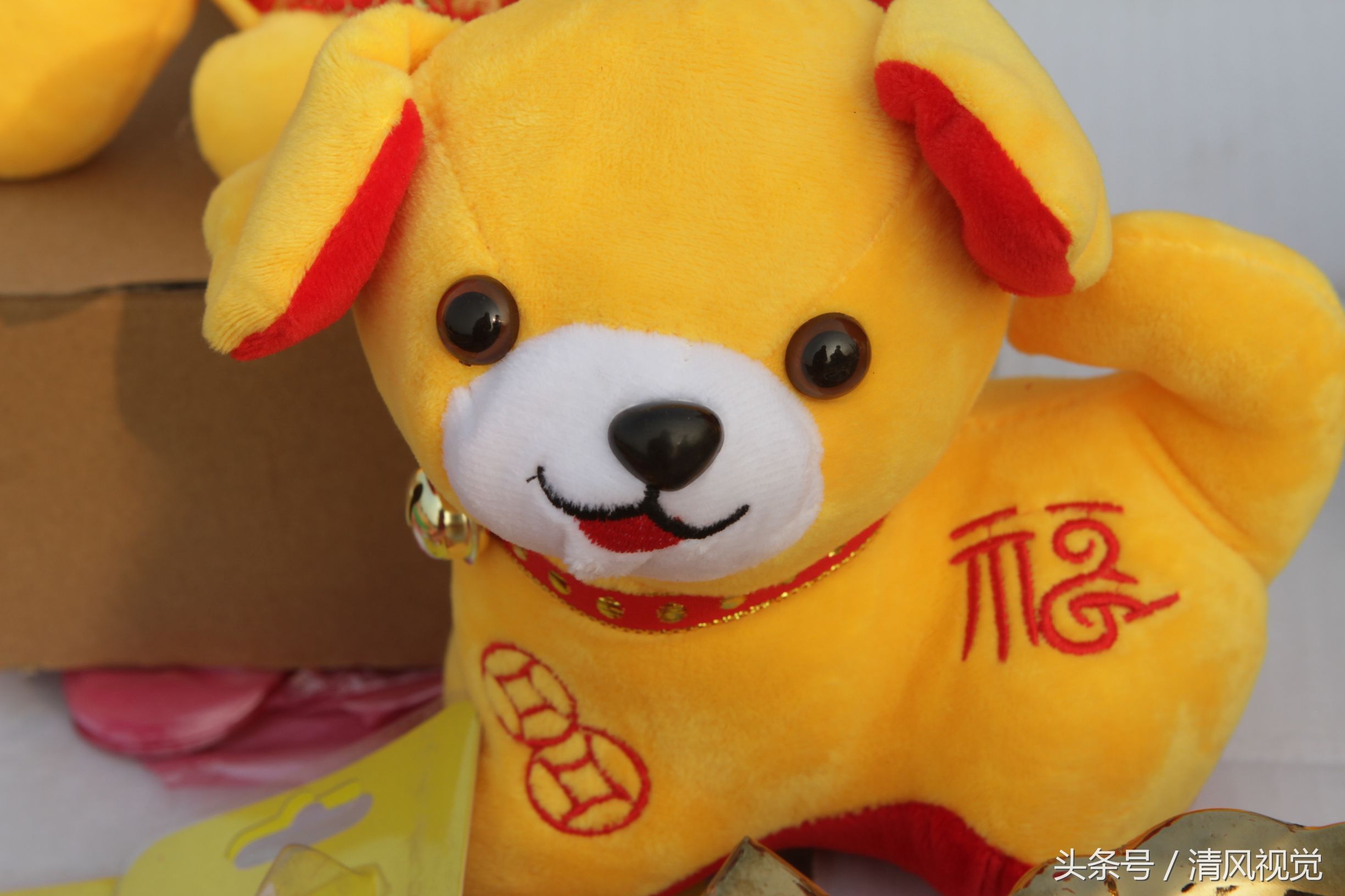 农村大集置办年货忙,35元一斤的稀罕物你会买