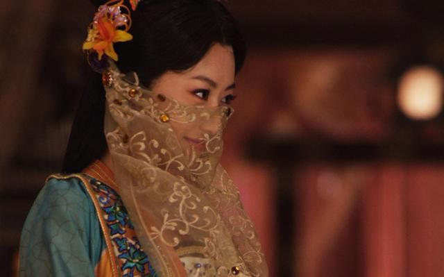 例如唐代后宫女子等级可分为:皇后,贵妃,昭仪,婕妤,才人,宝林,采女