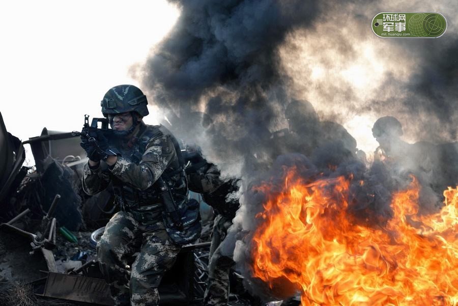 “一次受伤不算伤,十次受伤弱变强,百次受伤炼成钢!”伤疤,成就了特战队员刻进血肉中最美的勋章。