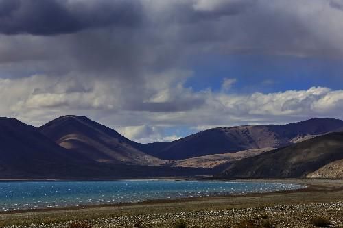 中国最荒凉的地方,上帝打翻的调色盘,却有着世