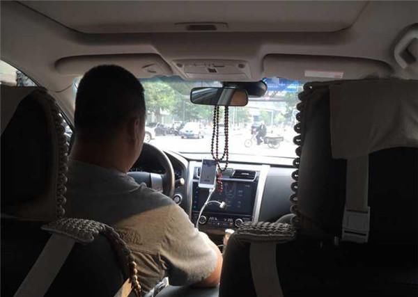 现在这年头,买新车跑滴滴划算吗?老司机说出实