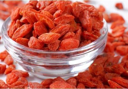 枸杞泡酒没效果很正常,加上这个黑宝贝一起泡