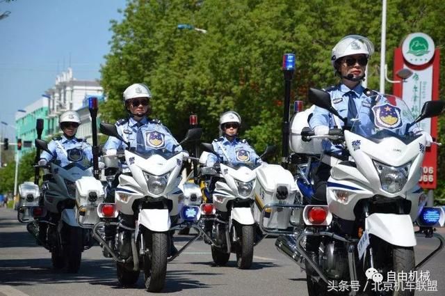 警用摩托车改装不违法?那些都是原厂件|最后证