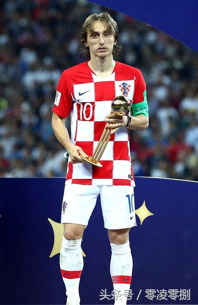 莫德里奇获得金球奖!有谁留意到:克罗地亚女总