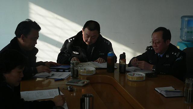 恸别英雄李方洪 齐胸洪水中群众永恒的记忆 恸别英雄李方洪 齐胸洪水中群众永恒的记忆