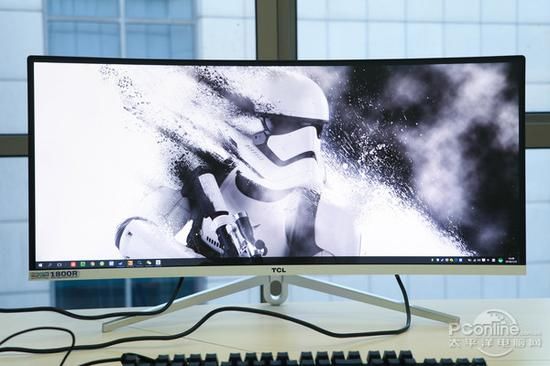 带鱼屏吃鸡是一种怎样的体验?TCL带鱼屏显示
