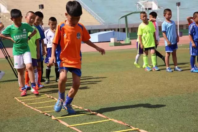 内蒙古足球小将公开选拔 谁会成为未来世界杯