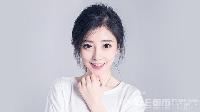 冯提莫会计门再登央视 冯提莫会计门事件背后