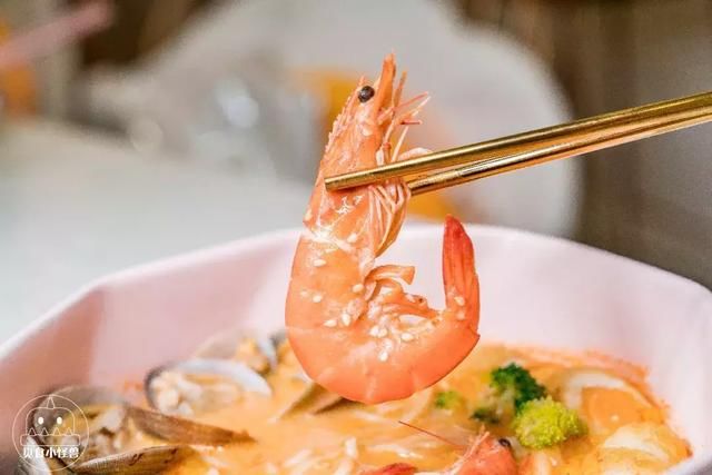 珠海美食|网红泡面食堂,有100+款不同国籍的