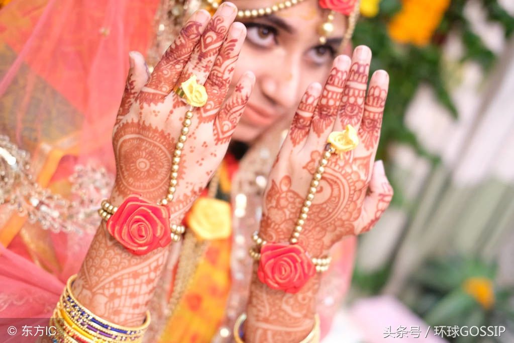 这种"印度纹身"你能接受么?只用颜料,几乎所有印度女性都要做