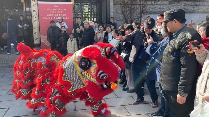 “花”式宠客!扬州旅游景区迎来客流高峰 “花”式宠客!扬州旅游景区迎来客流高峰