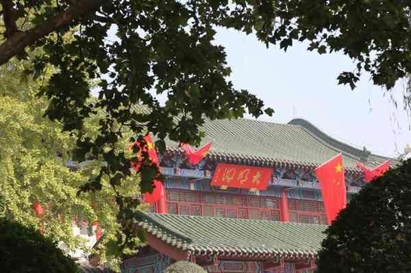 林黛玉与《柳絮词》