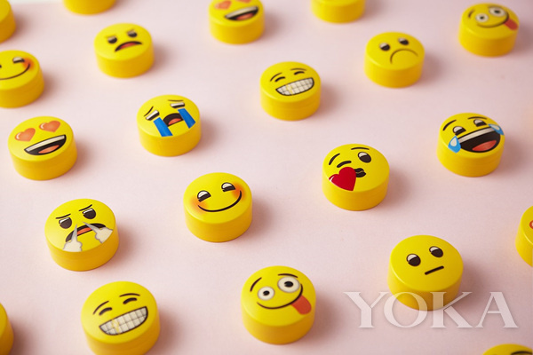 这周美妆新品 有点Emoji! 这周美妆新品 有点Emoji!