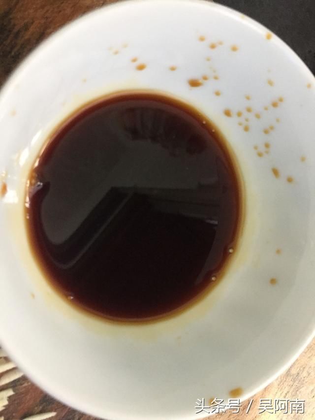 宝宝吃鱼好处多多,清蒸鲈鱼做法简单易学,快做