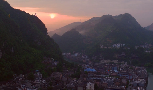 《最美中国》第一季第3期:镇远 端午龙舟 《最美中国》第一季第3期:镇远 端午龙舟