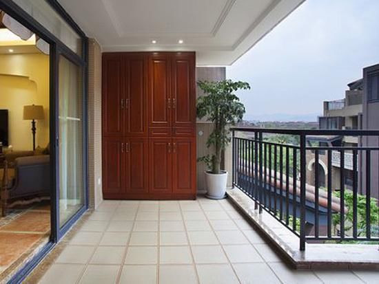 阳台不要再用来晾衣服了,参观完邻居家阳台,后悔家里装早了!