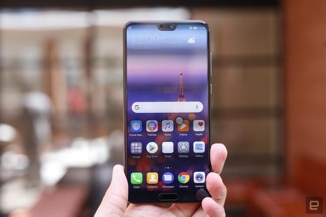 一部小米手机的差价!荣耀10和华为P20买哪个