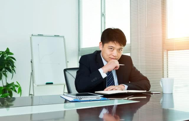 财务经理,老板怪我不带新人,看到流水账后,老板