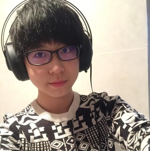 网红主播学历排行:斗鱼阿冷排第一,费启鸣却排