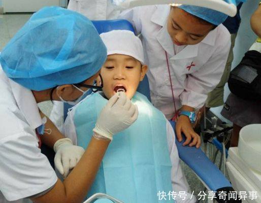 4岁宝宝不说话,小朋友都称他哑巴,医生检查后