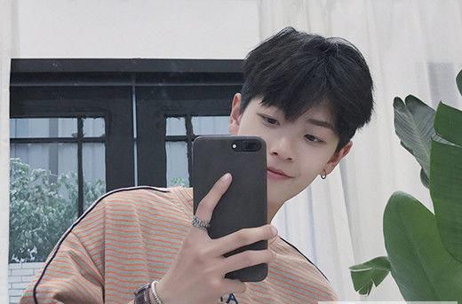 2018网红男生款发型 简约款发型吸引女生注意