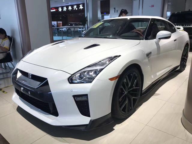 17款日产gtr现车 越野战神最低价格直销全国