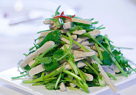 美国一项研究发现吃香菜能护大脑!