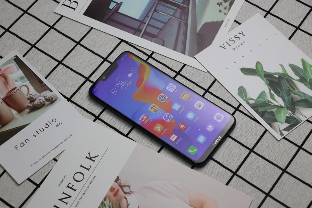 一天后的直观感受,荣耀Play作为中端机型的外